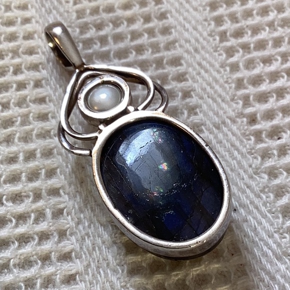 Slide Pendant - Picture 4 of 5